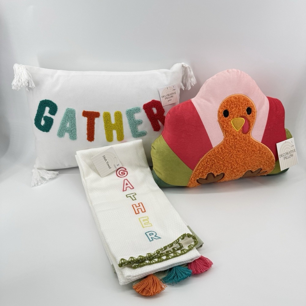 NWT 2024 Target‎ Bullseye THANKSGIVING Bundle Decorative Plush Pillows HandTowel